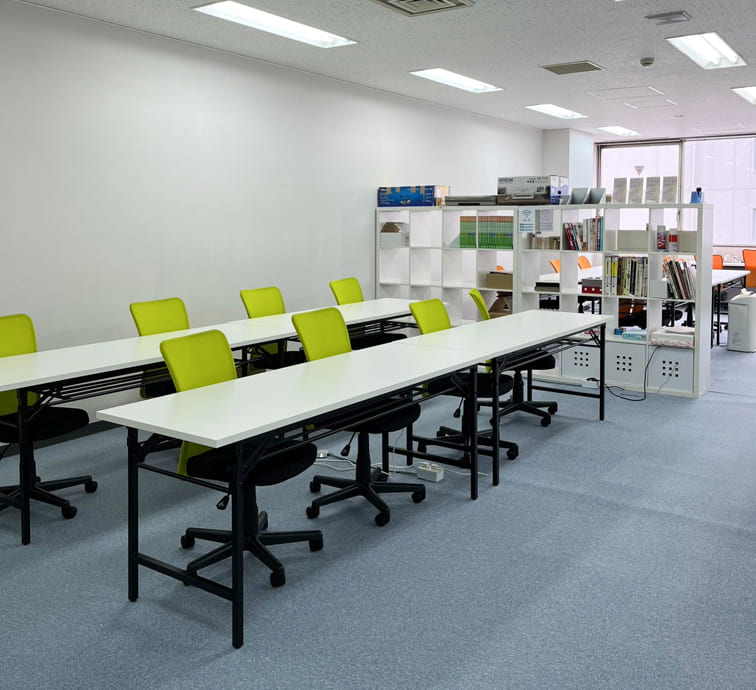 事業所室内