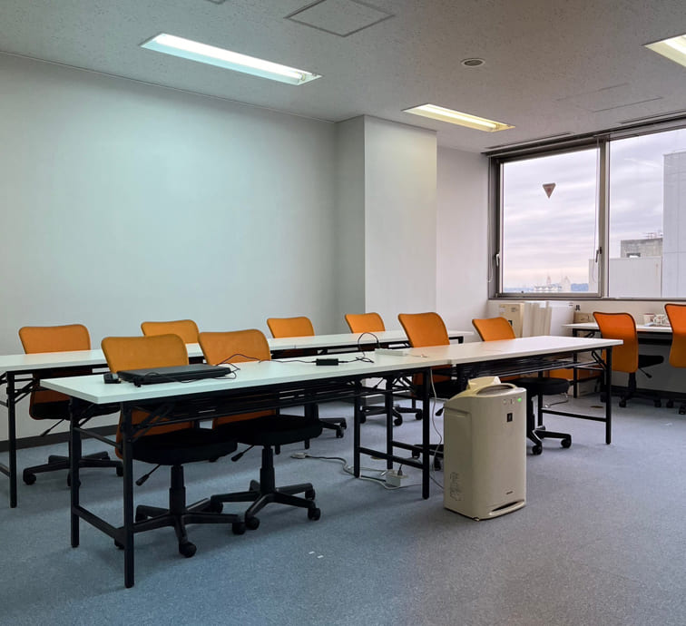 事業所室内
